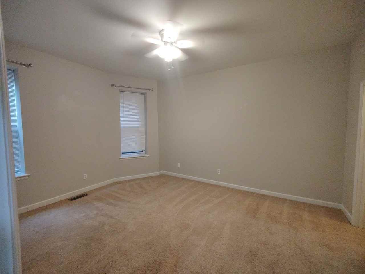 3867 Botanical Ave - Photo 6 of 10