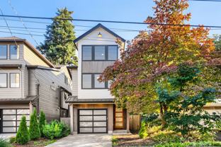 3716 Se Lambert St - Photo 1 of 1