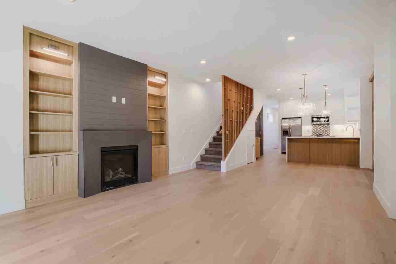 3716 Se Lambert St - Photo 5 of 29
