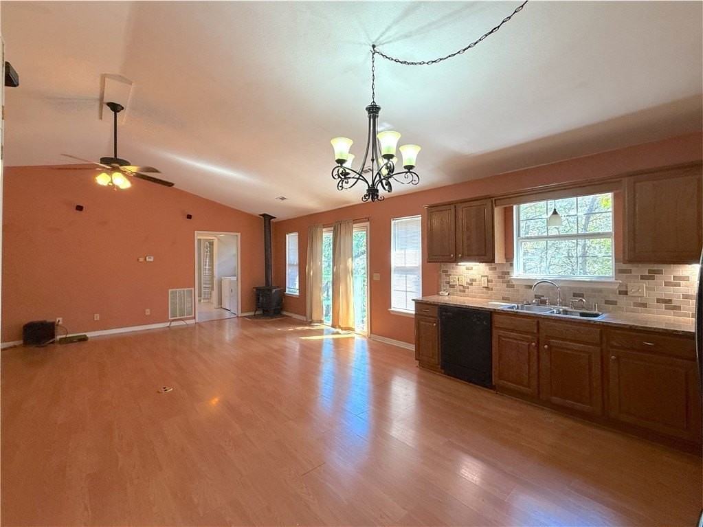 28 Hickory Ln - Photo 5 of 15