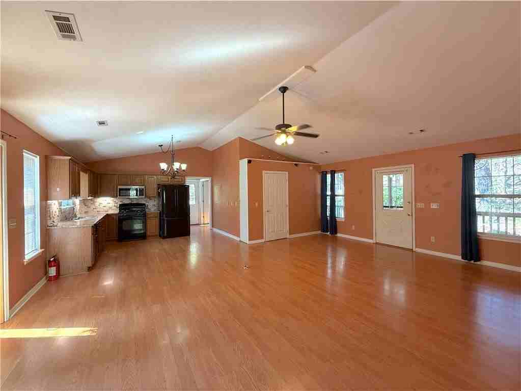 28 Hickory Ln - Photo 7 of 15