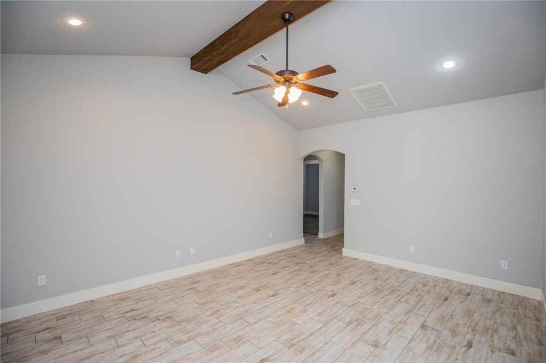 116 Alder St - Photo 6 of 14
