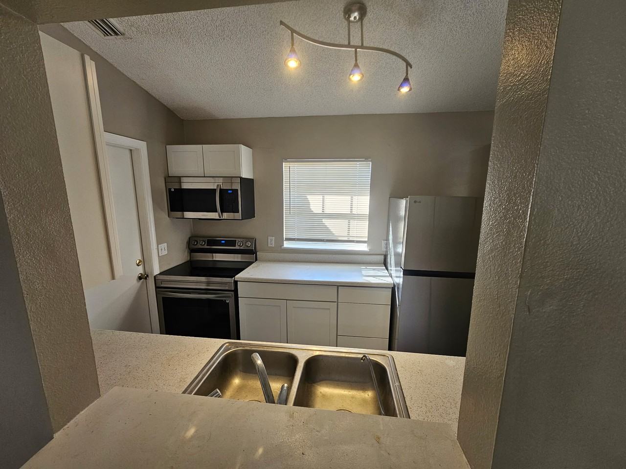 305 Miami Ln #1 - Photo 2 of 10