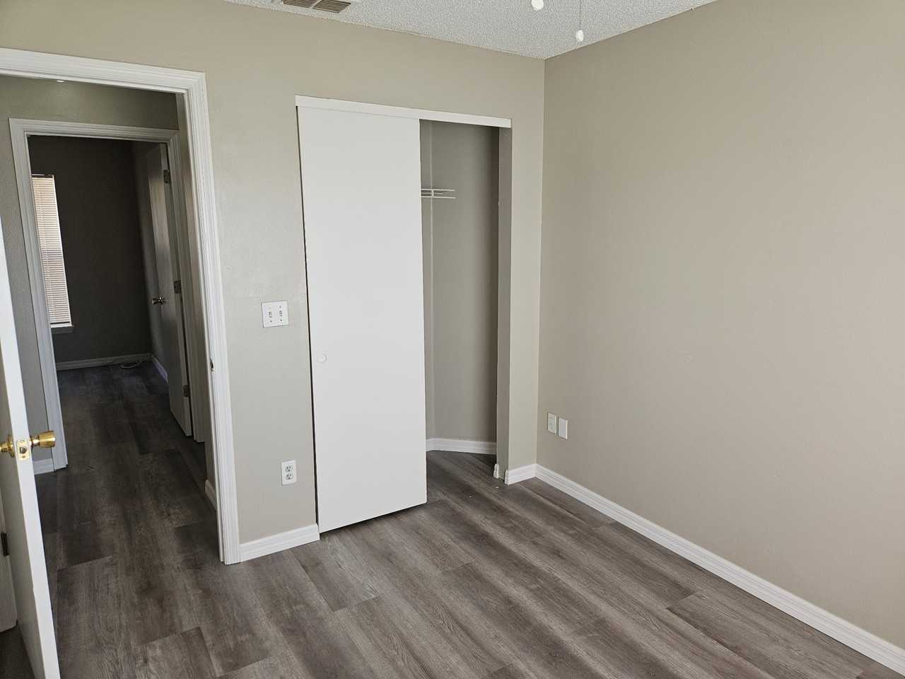 305 Miami Ln #1 - Photo 6 of 10