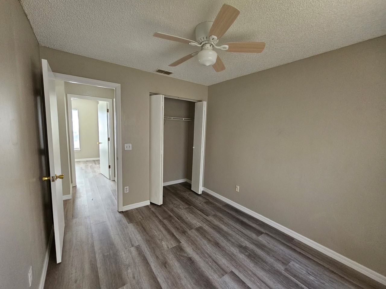 305 Miami Ln #1 - Photo 7 of 10