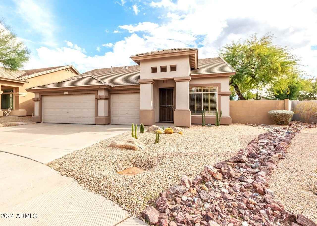 10555 E Salt Bush Dr - Photo 2 of 35