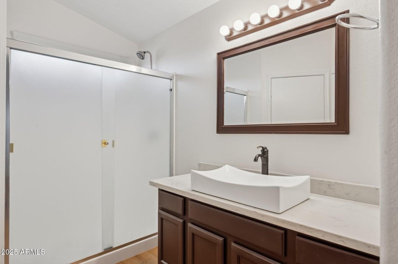 2131 S Peppertree Dr - Photo 4 of 27