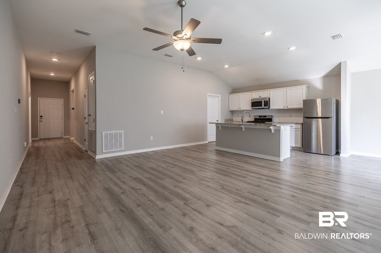 13437 Antler Hill Rd - Photo 6 of 22