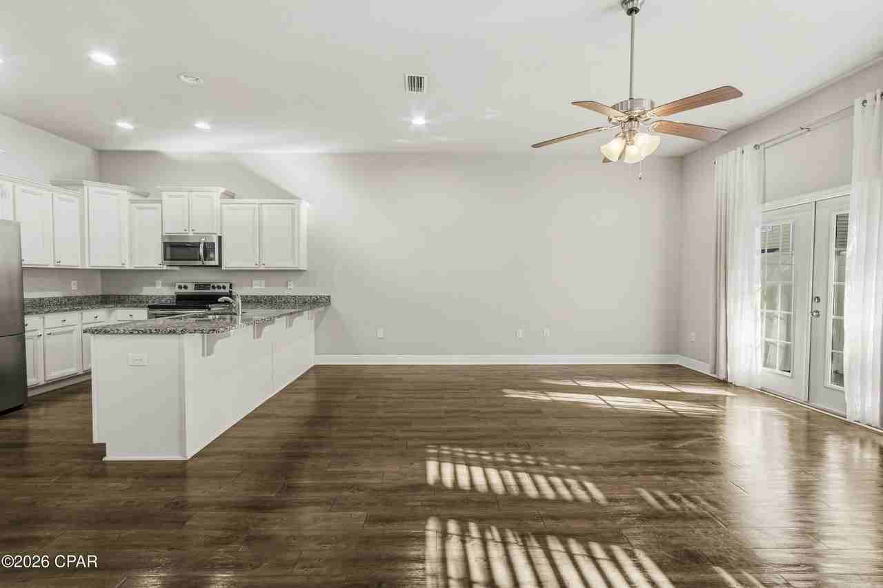 118 Enchantment Falls Ln - Photo 7 of 38
