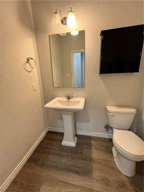 1920 Cartwright St - Photo 4 of 28