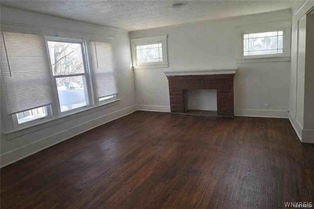 196 Englewood Ave - Photo 2 of 11