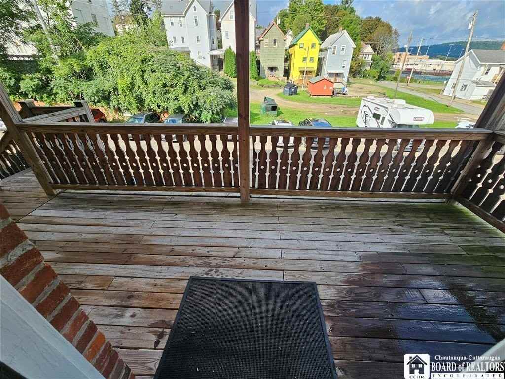 321 N Union St - Photo 3 of 33