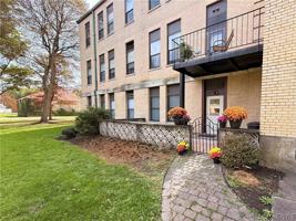 featured image of 10 Foery Dr #105