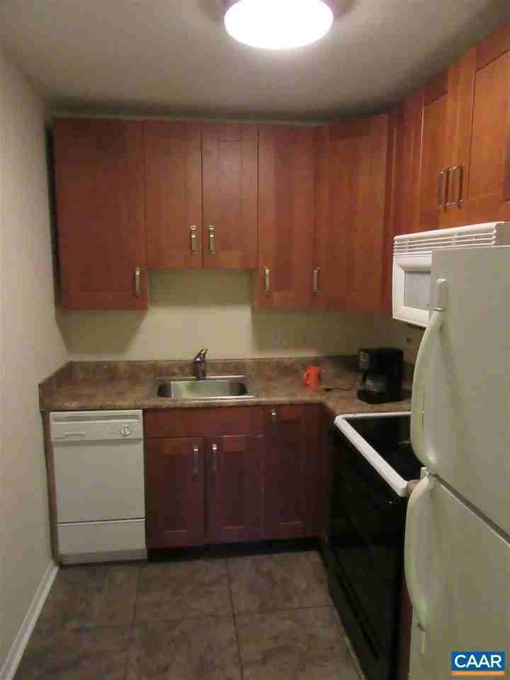 1215 Wertland St #C14 - Photo 3 of 8