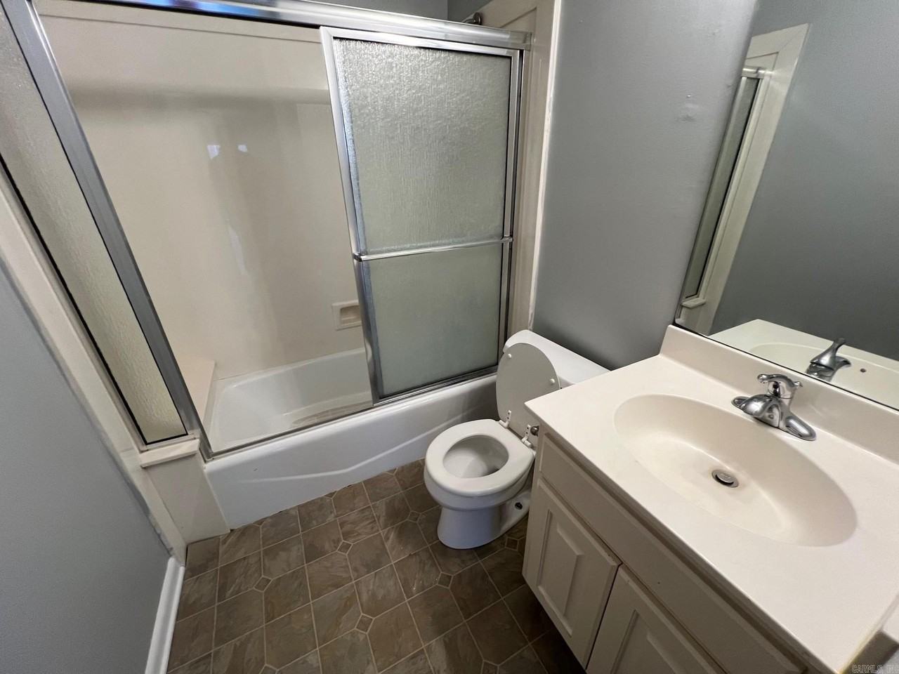 7219 Illinois St - Photo 4 of 6