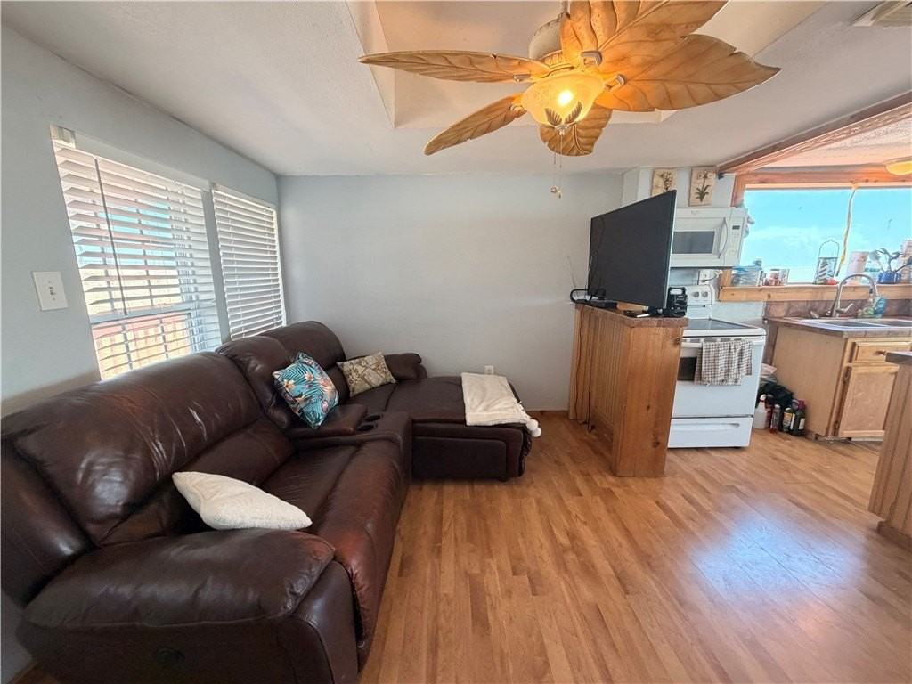 9109 County Road 2226 - Photo 4 of 23