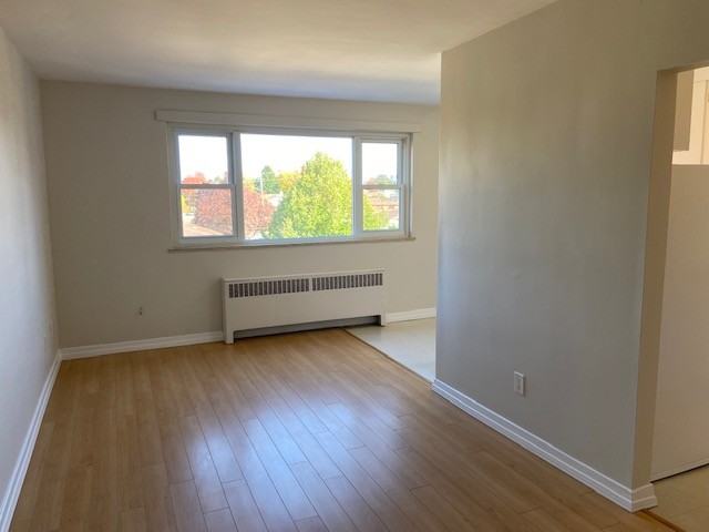 1236 Clarence Street #14 - Photo 4 of 9