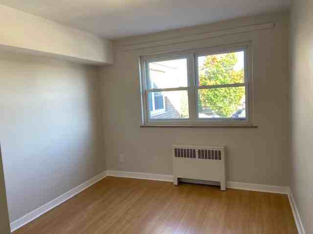 1236 Clarence Street #14 - Photo 7 of 9
