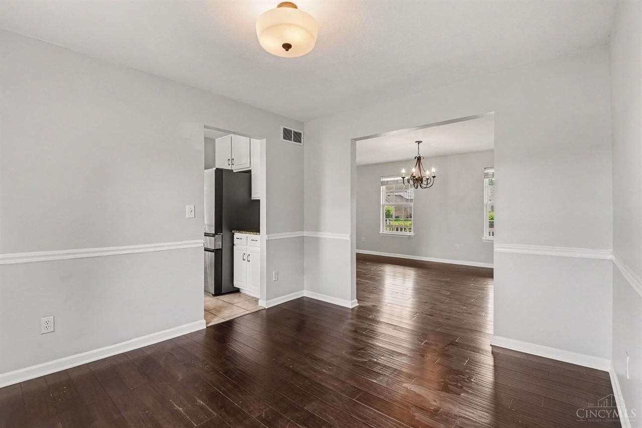 4422 Lighthouse Ln - Photo 2 of 24
