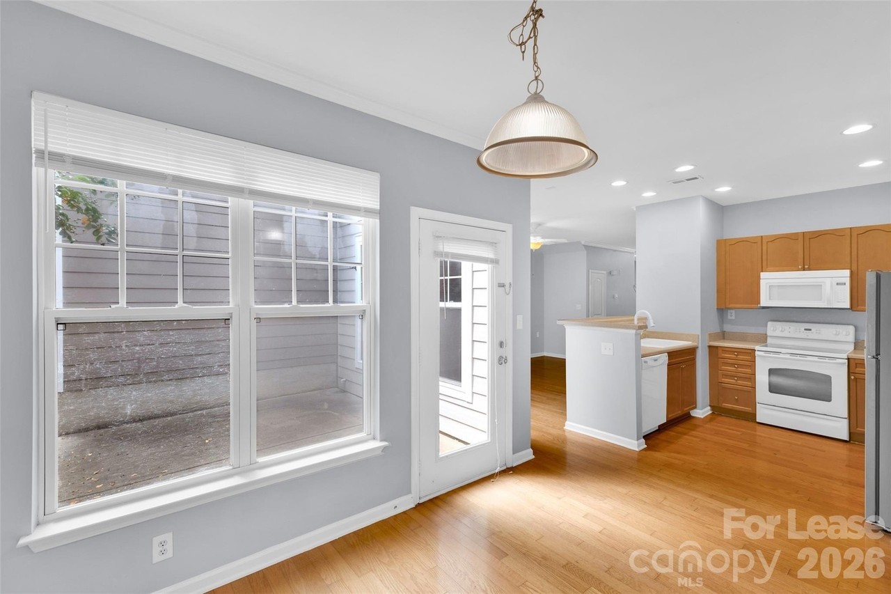 15407 Saint Christopher Ct - Photo 4 of 17