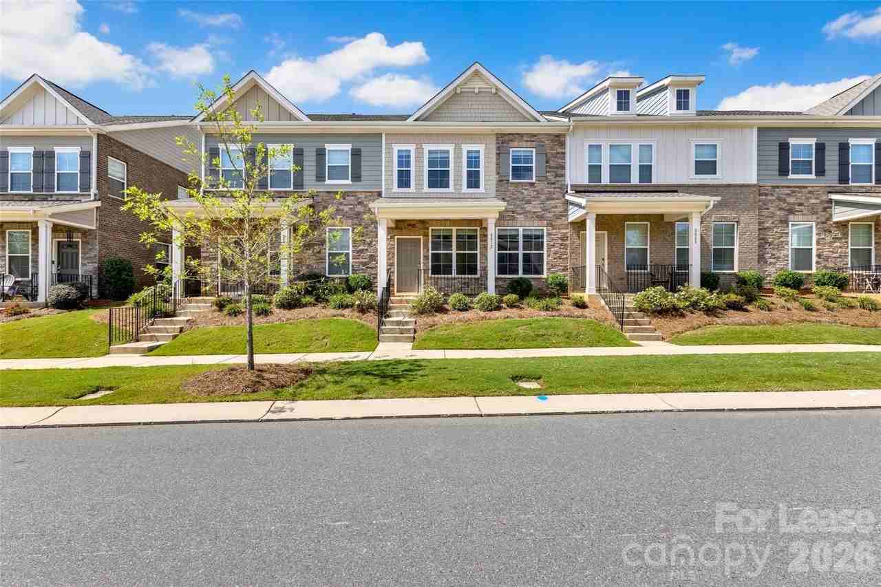 8012 Whitegrove Rd