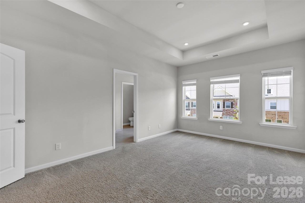 8012 Whitegrove Rd - Photo 6 of 18