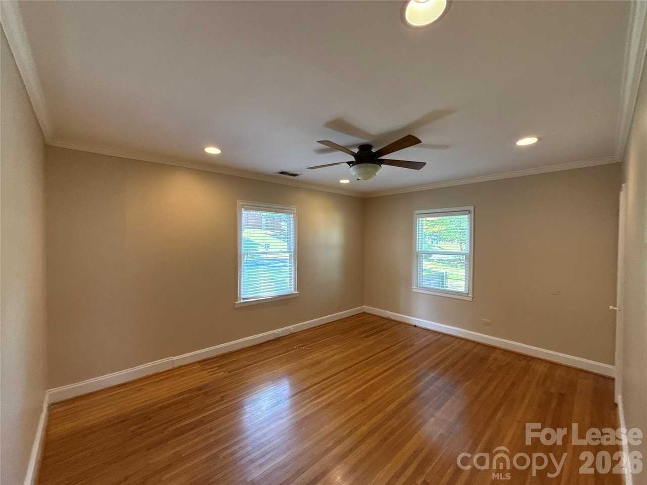 817 Everett Pl - Photo 6 of 15