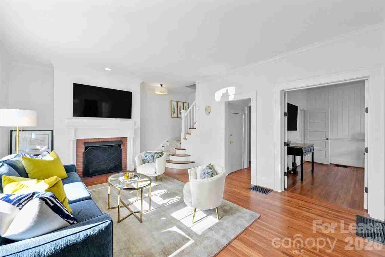 2023 Greenway Ave - Photo 3 of 23