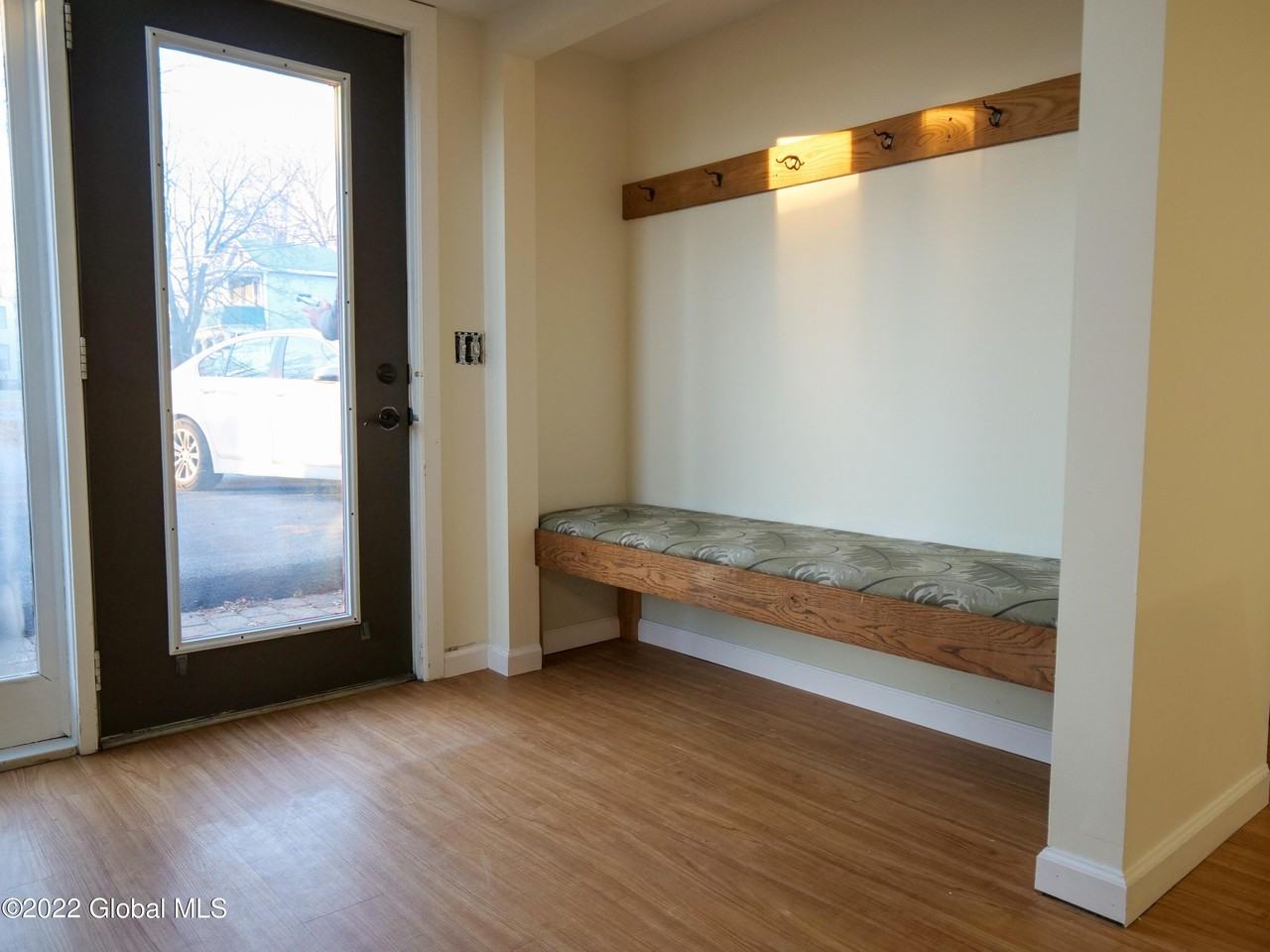 99 Woodlawn Ave #E - Photo 7 of 25