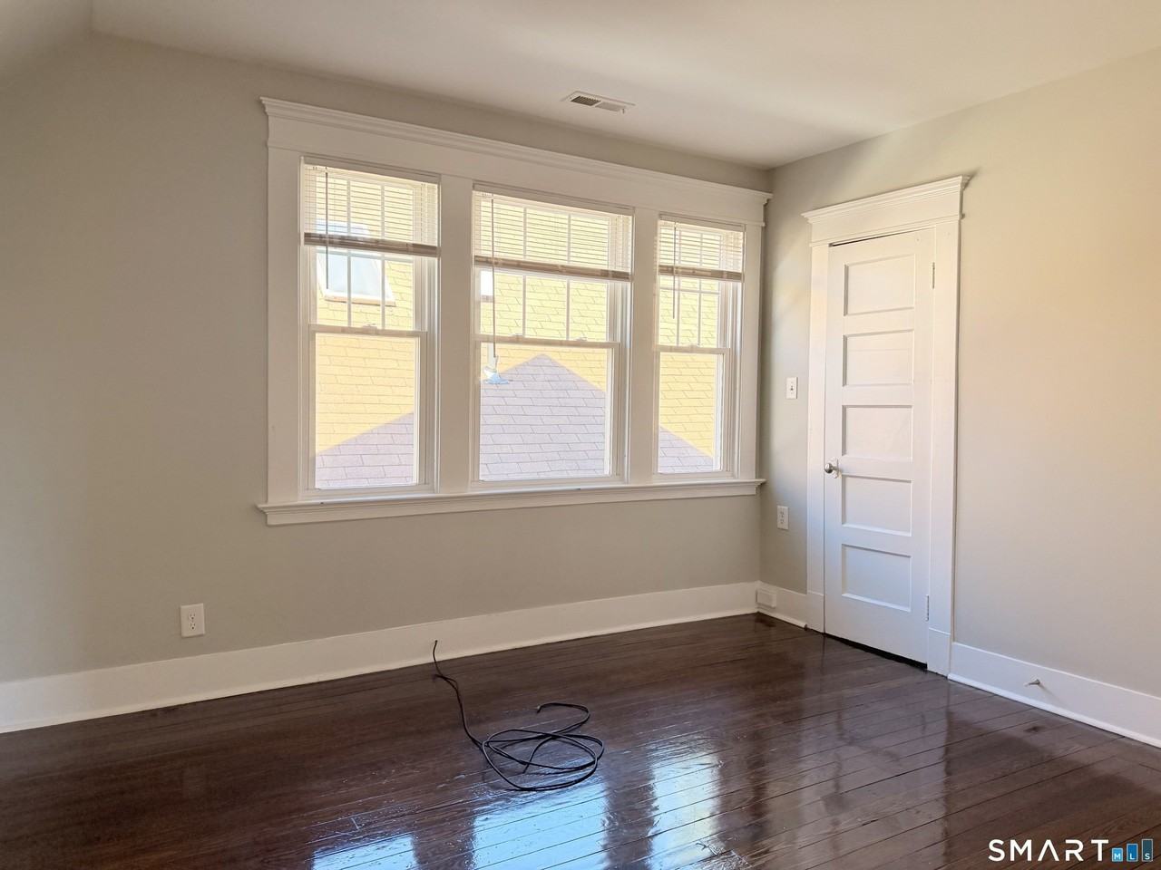 135 Pendleton St #3 - Photo 4 of 8