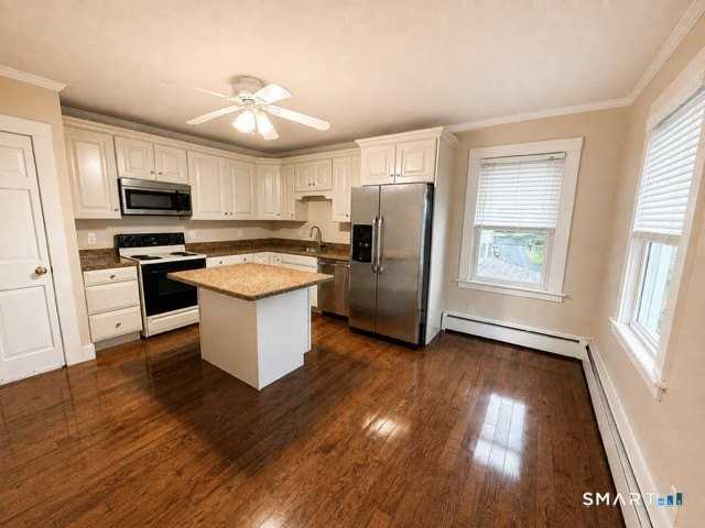 75 Waterbury Ave #2 - Photo 6 of 11