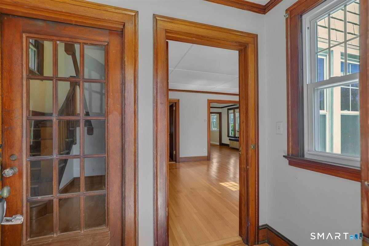 152 Brace Rd - Photo 4 of 31