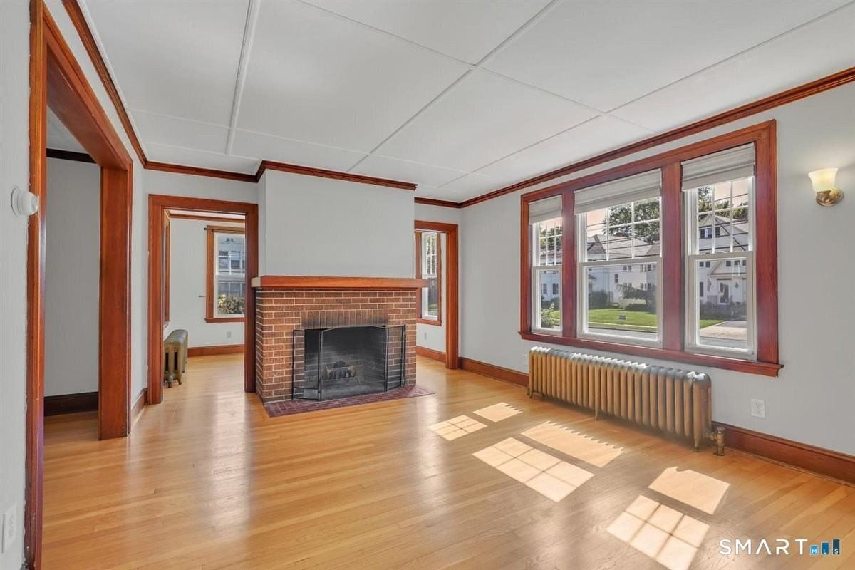 152 Brace Rd - Photo 5 of 31