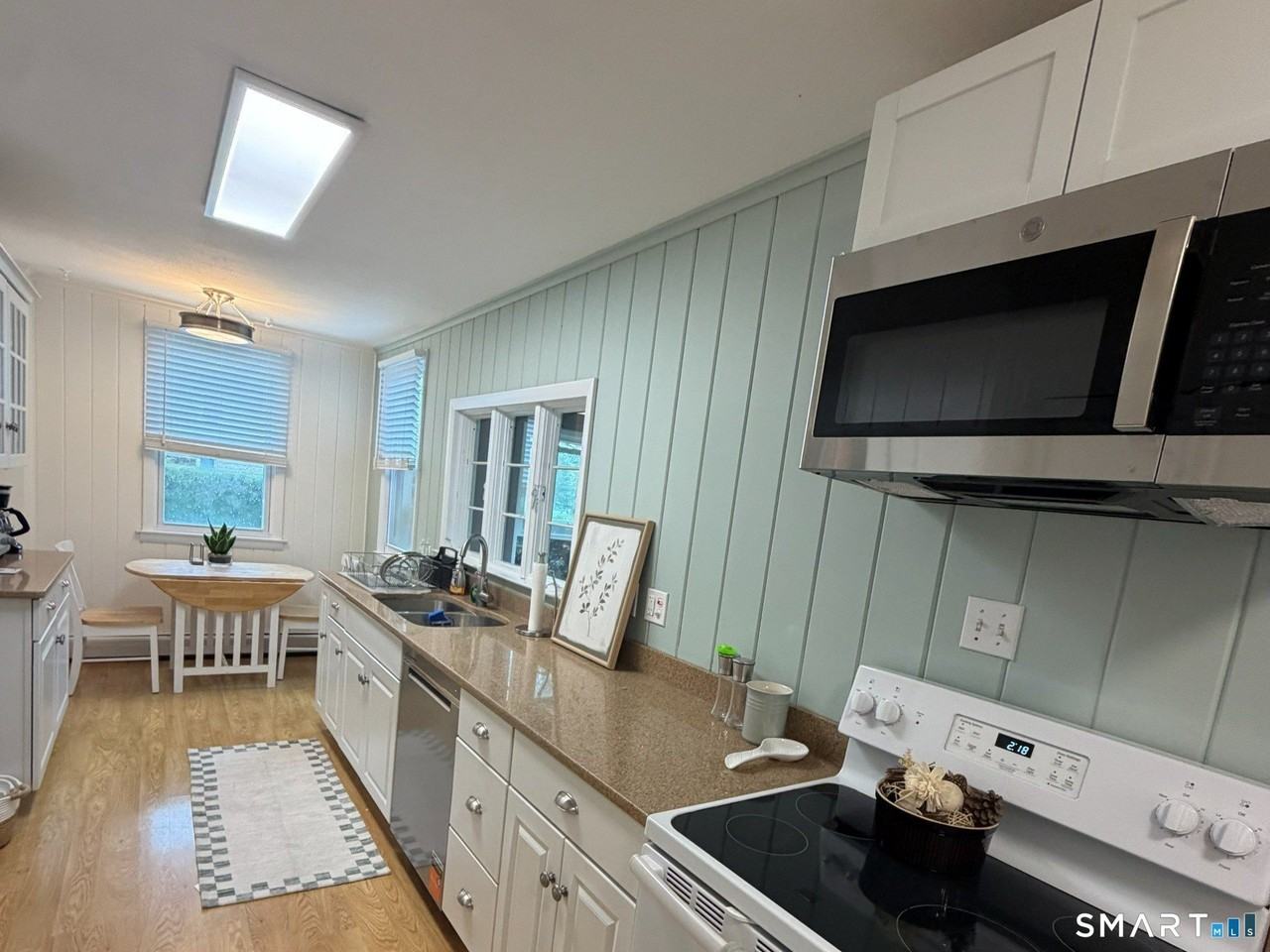 44 Sea View Ave - Photo 7 of 23