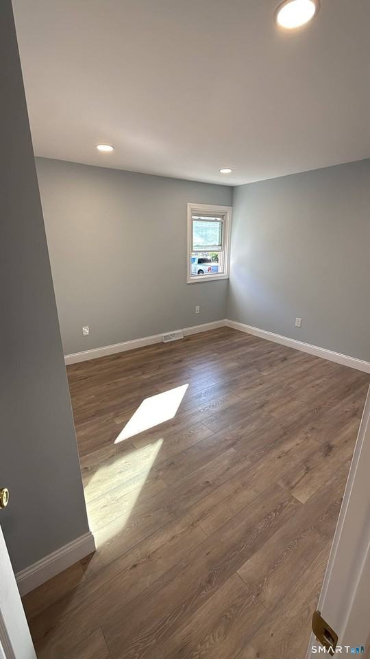 102 Highland St - Photo 6 of 8