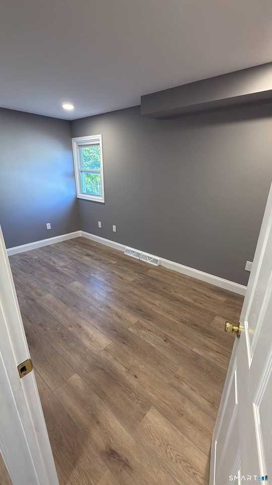 102 Highland St - Photo 7 of 8