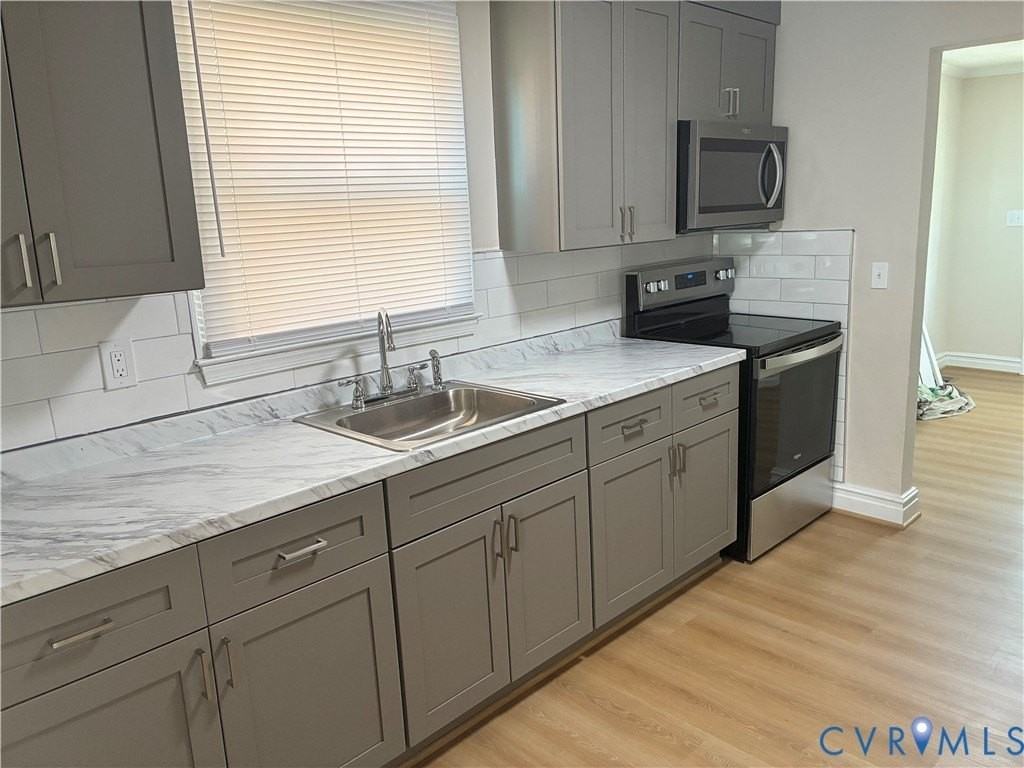 106 Hargrave Ave - Photo 2 of 10