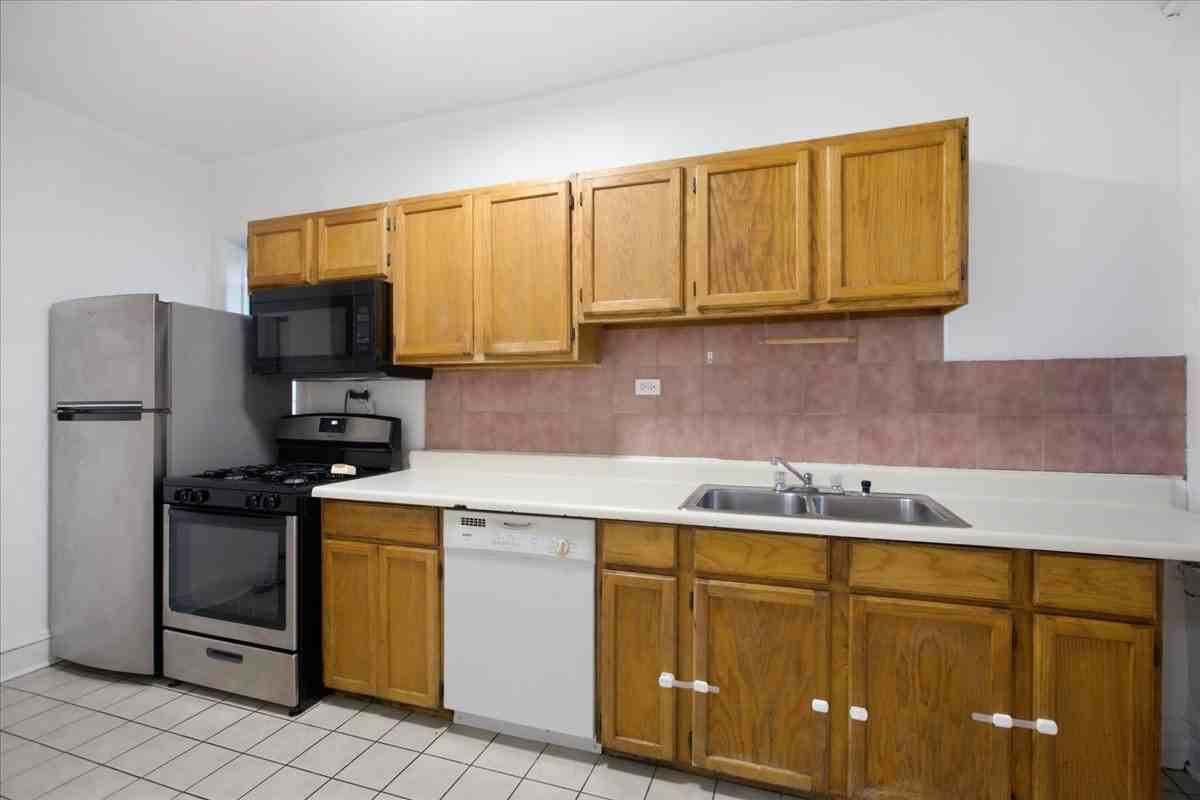 5432 S Drexel Ave #2S - Photo 3 of 9