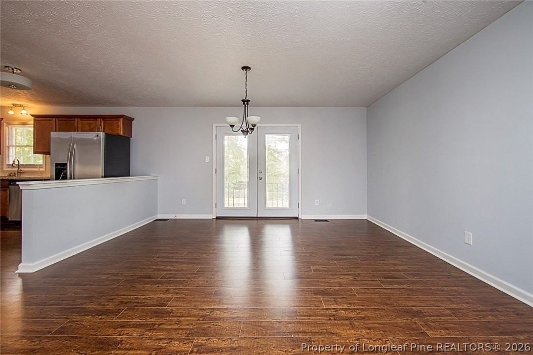 7059 Darnell St - Photo 6 of 34