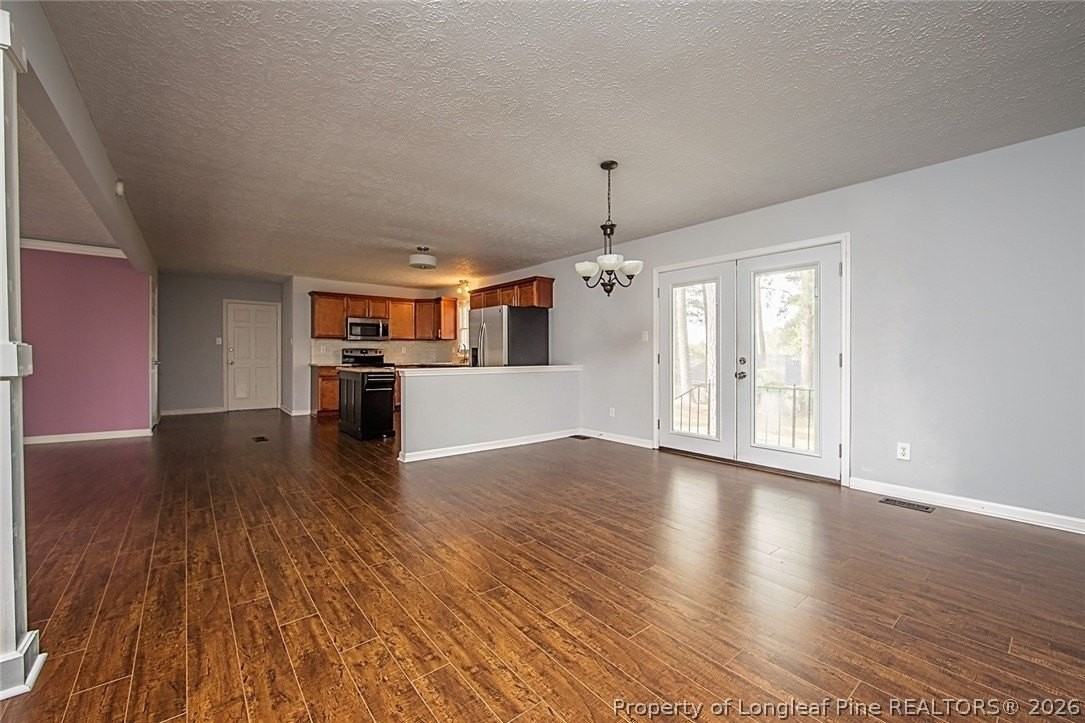 7059 Darnell St - Photo 7 of 34