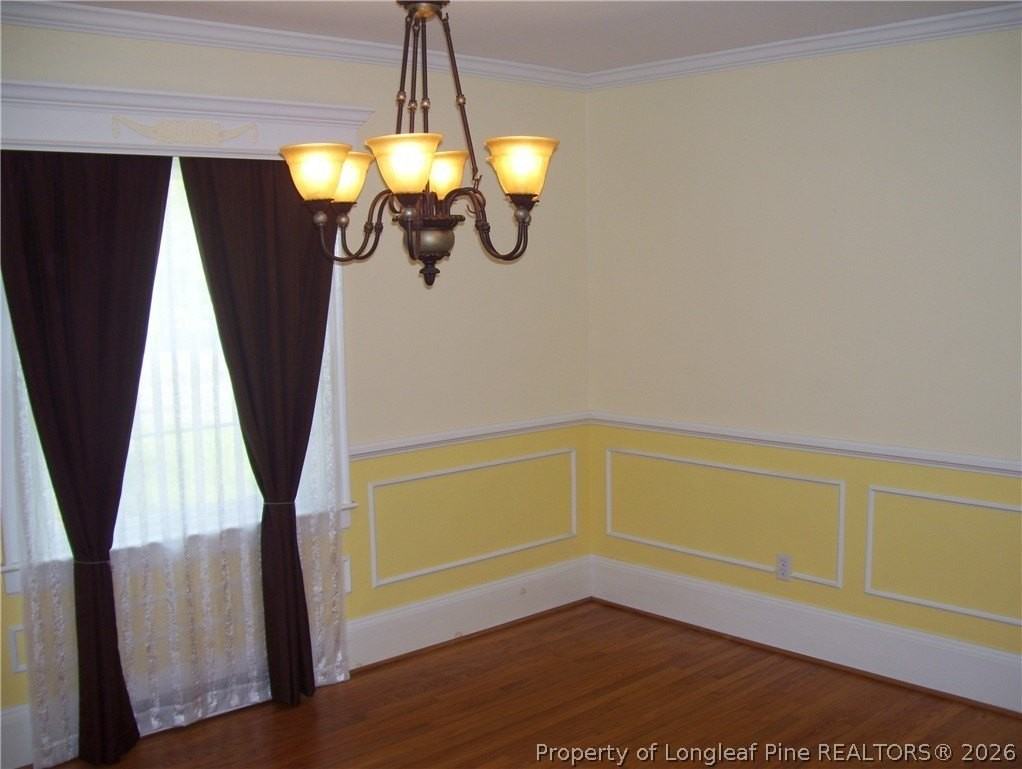 203 Sherman Dr - Photo 6 of 16