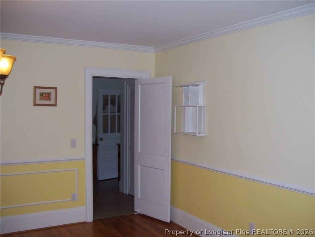 203 Sherman Dr - Photo 7 of 16