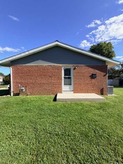 2404 Mccawber Dr #1 - Photo 2 of 43