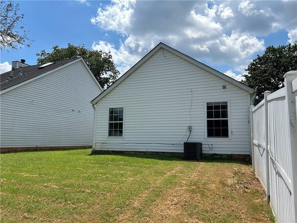 3983 Hawks Nest Ct - Photo 2 of 9