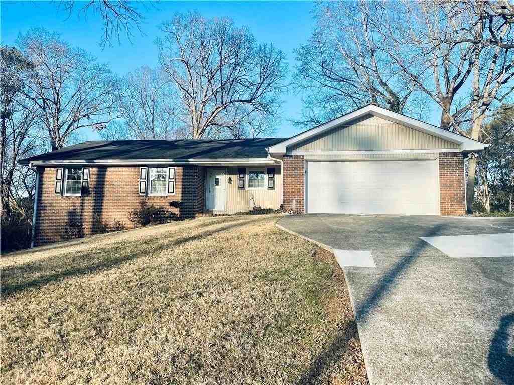 637 Rae Dr - Photo 2 of 27