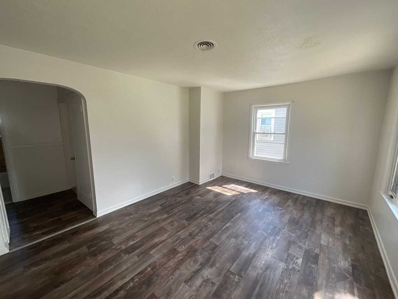 4422 N 30th St - Photo 2 of 12