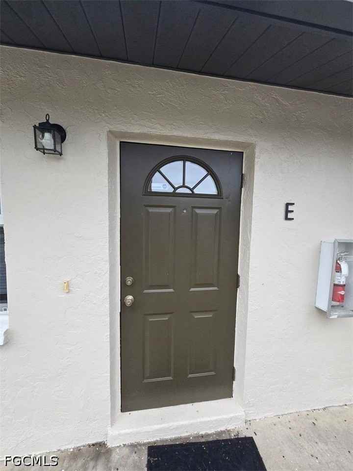 621 Se 13th Pl #E - Photo 2 of 13