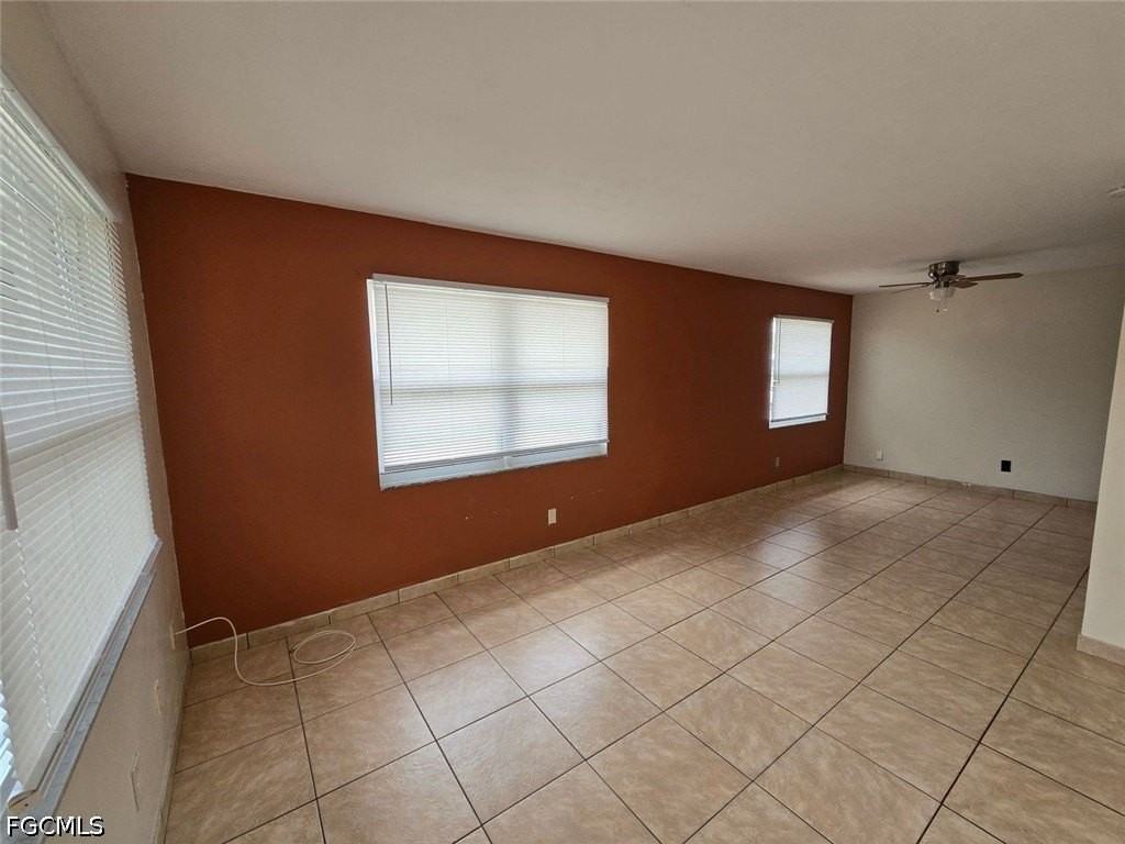 621 Se 13th Pl #E - Photo 4 of 13