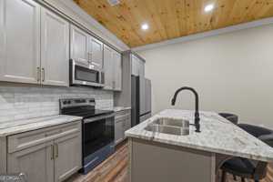 featured image of 958A Church St