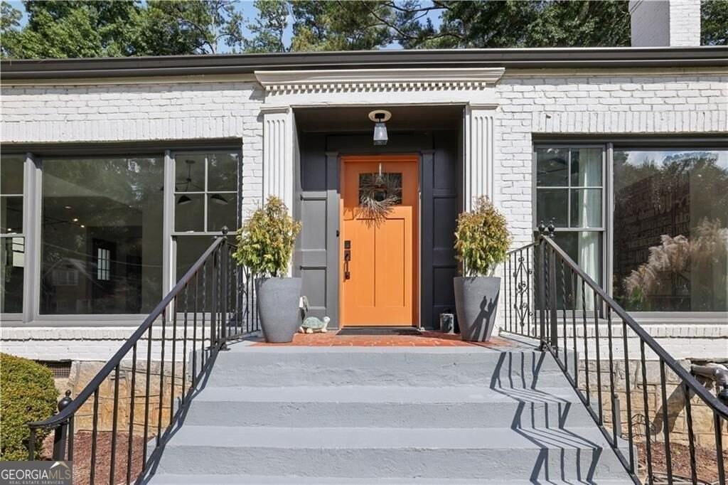 1320 Pasadena Ave Ne - Photo 2 of 50